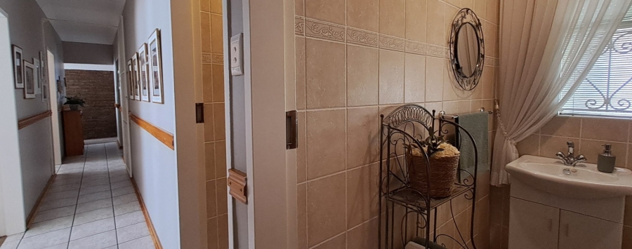 4 Bedroom Property for Sale in Morelig Free State